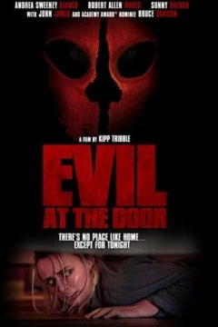 Смотреть фильм Зло у двери (2022) онлайн